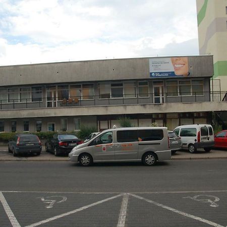 Hostel Family Erasmus Center Warsaw Exterior photo