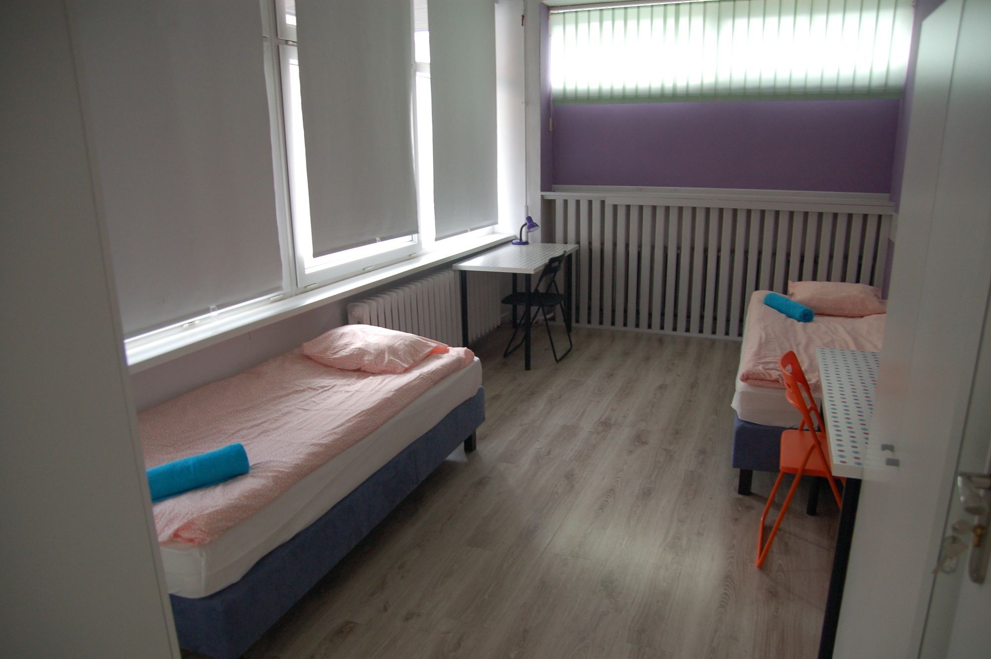 Hostel Family Erasmus Center Warsaw Exterior photo